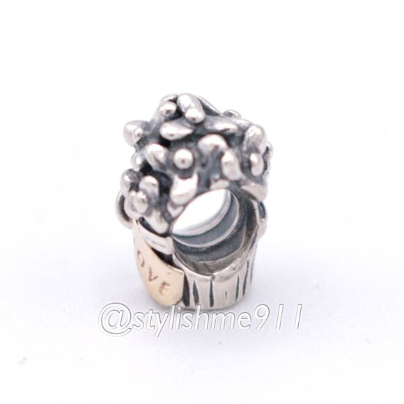 Authentic PANDORA Bouquet of Flowers Charm - 790441 - Picture 9 of 13